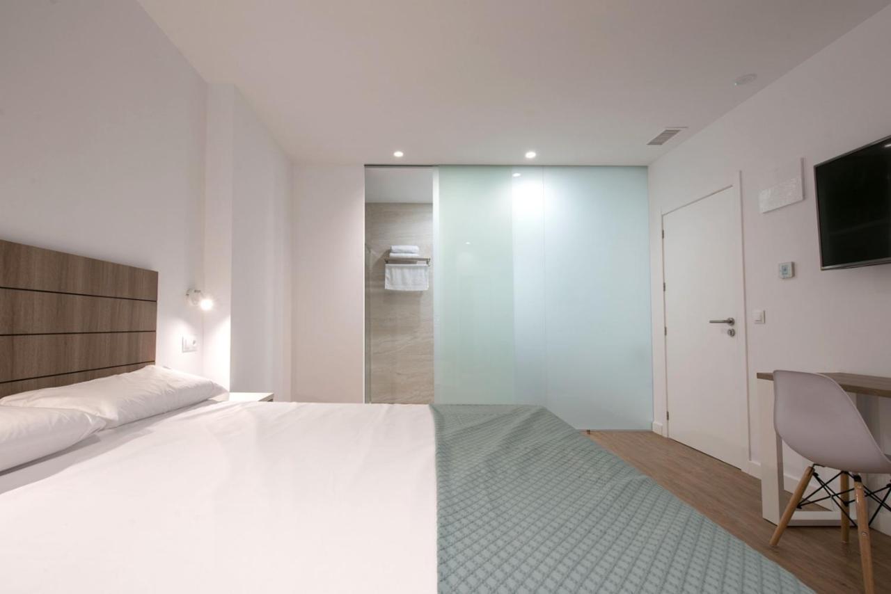 Hostal Beach 圣波拉 外观 照片